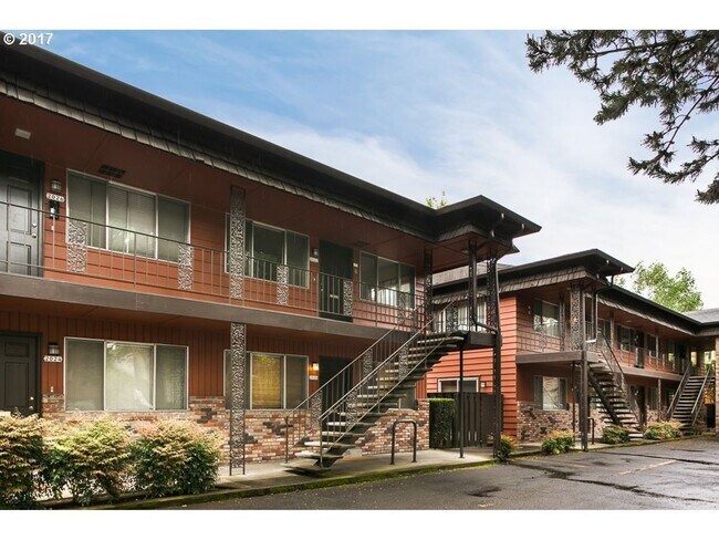 Building Photo - Mid Century Condo in Irvington W/S/T Included