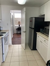 Building Photo - 1020 Green St