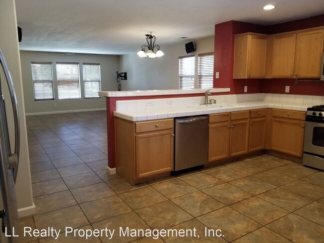 Building Photo - 4 br, 3 bath House - 1402 Honey Locust