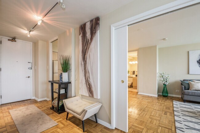 Foto del edificio - 601 E 32nd St