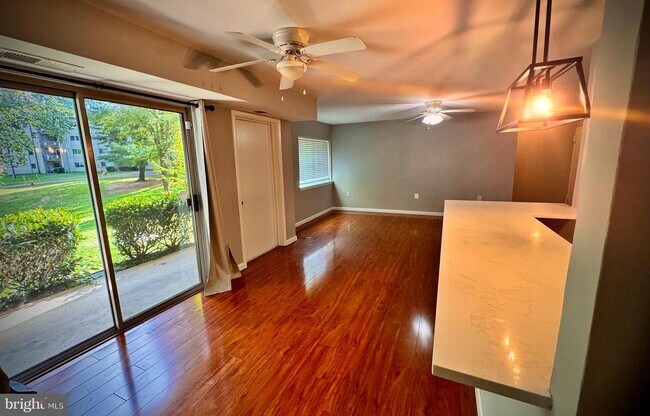 Building Photo - 12307 Braxfield Ct