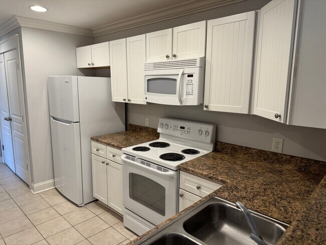 Foto del edificio - Available Now! 2 Bed/2 Bath in The Woodlands!