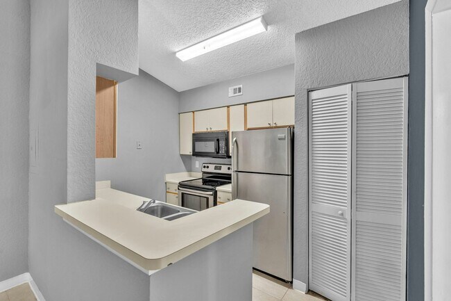 Foto del edificio - 5200 NW 31st Ave
