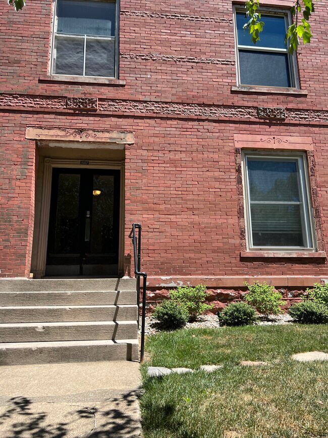 Foto del edificio - 1507 S 4th St