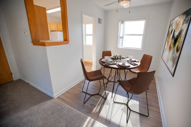 Interior Photo - Windom Gables