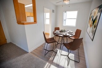 Interior Photo - Windom Gables