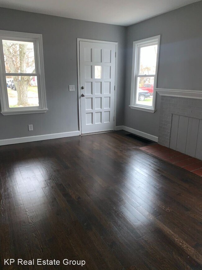 Building Photo - 2 br, 1 bath House - 527 S. Napoleon Ave.