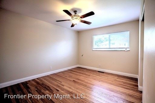 Building Photo - 929 Brookside Ave