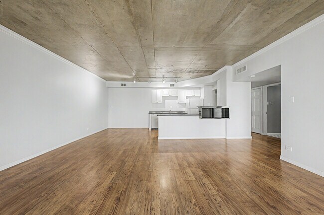 Foto del edificio - 207 W Clarendon Ave