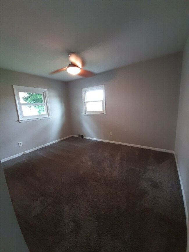 Foto del edificio - 3 bed 2 bath, 2 car garage Bettendorf Home!