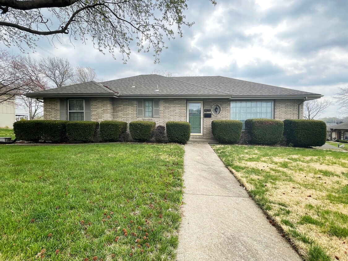 4525 S Fremont Rd, Independence, MO 64055 House Rental in