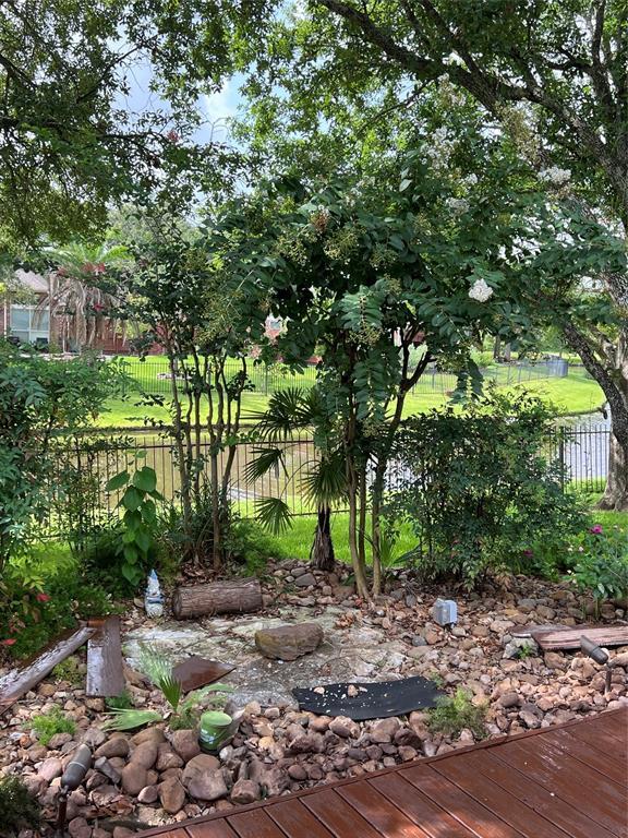 Foto del edificio - 510 Crestwater Ct