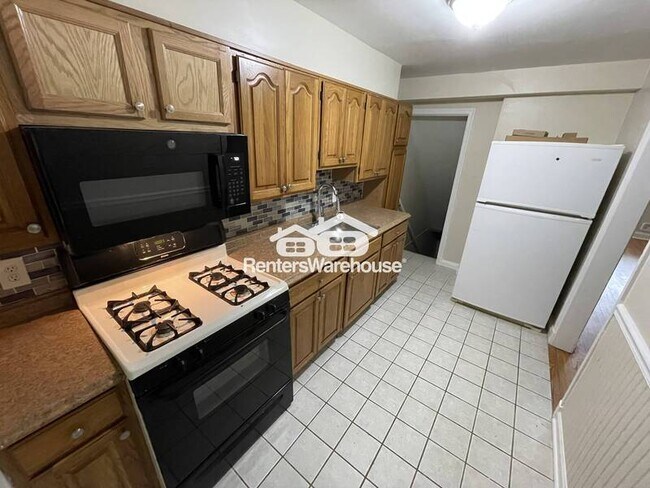 Foto del edificio - 2363 Searles Rd