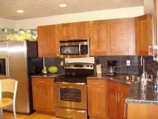 Foto del edificio - 2 Bedroom House with an office for Rent in South Side!