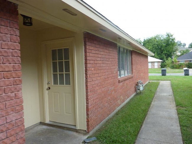 Building Photo - 846 Jennifer Jean Dr.