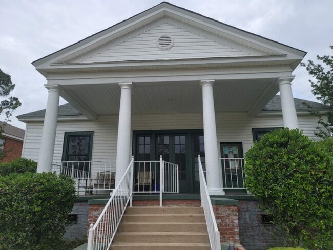 Building Photo - Oak Park Heights