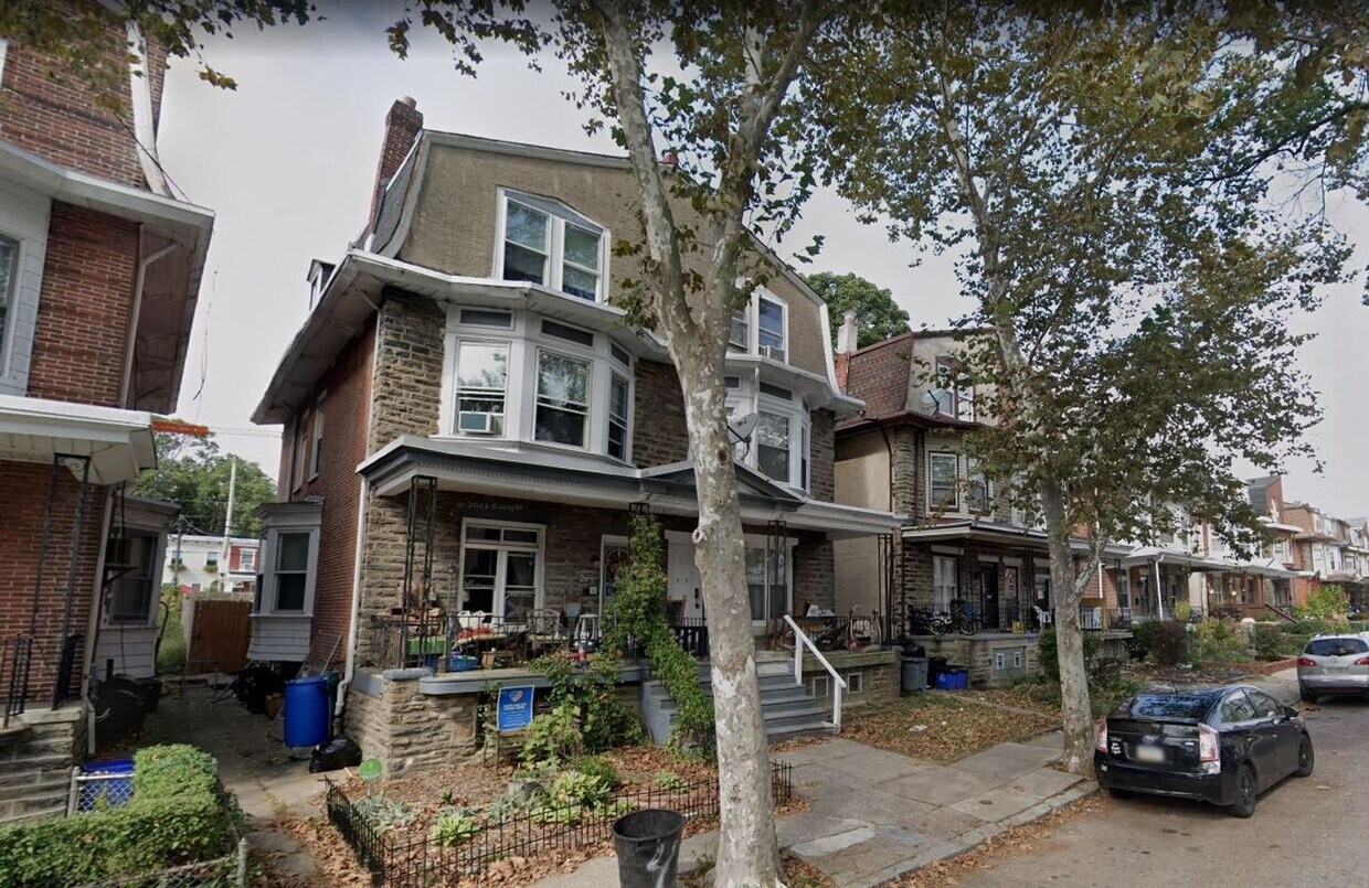 Primary Photo - Pomona St W 35