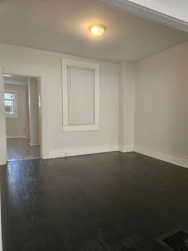 Foto del edificio - 3 br, 1 bath House - 120 S. PERSHING AVENUE