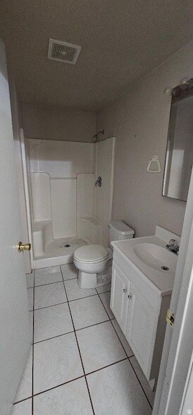 Foto del edificio - 165 W 250 N