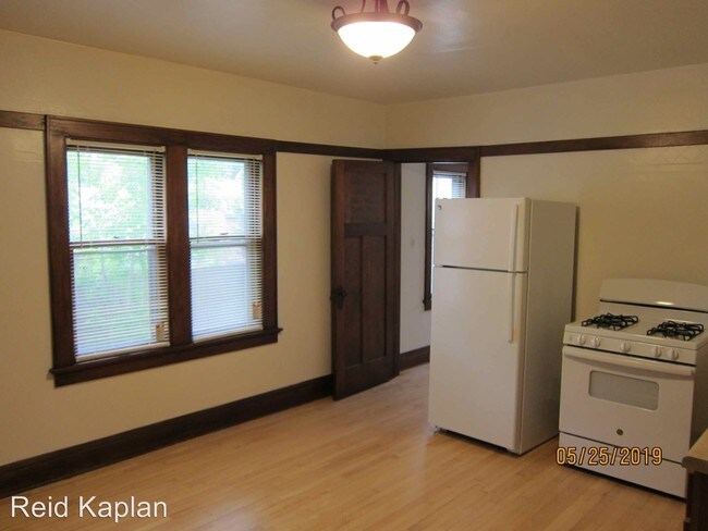 Building Photo - 3455 N Fratney St