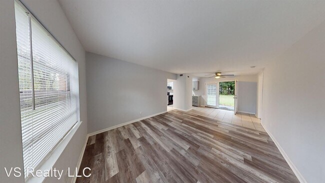 Foto del edificio - 3 br, 1.5 bath House - 603 FLECHETTE AVENUE