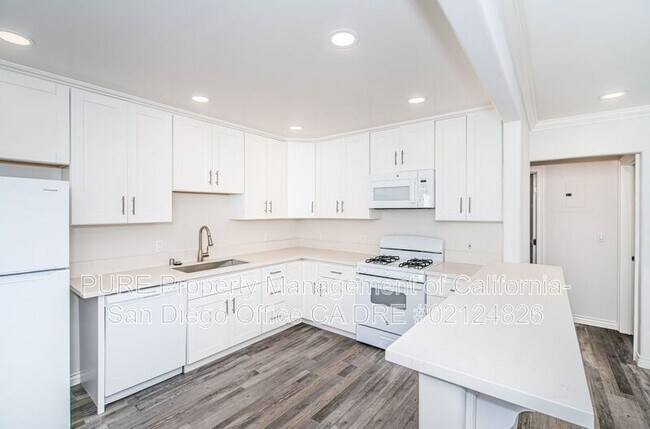 Foto del edificio - 2473 1/2 A St