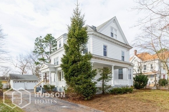Foto principal - 113 Belcher Ave