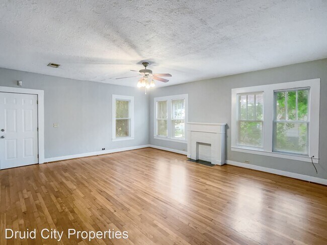 Foto del edificio - 4 br, 3 bath House - 816 13th Street
