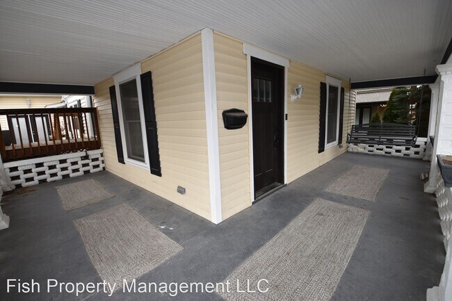 Building Photo - 3 br, 2 bath House - 202 N Main St