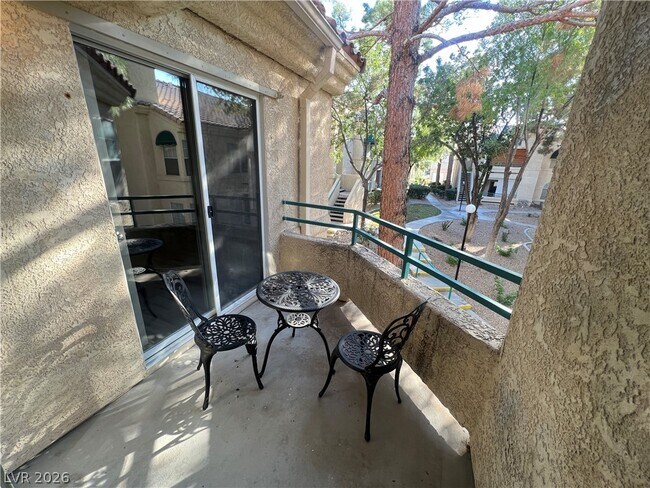 Foto del edificio - 2251 Wigwam Pkwy