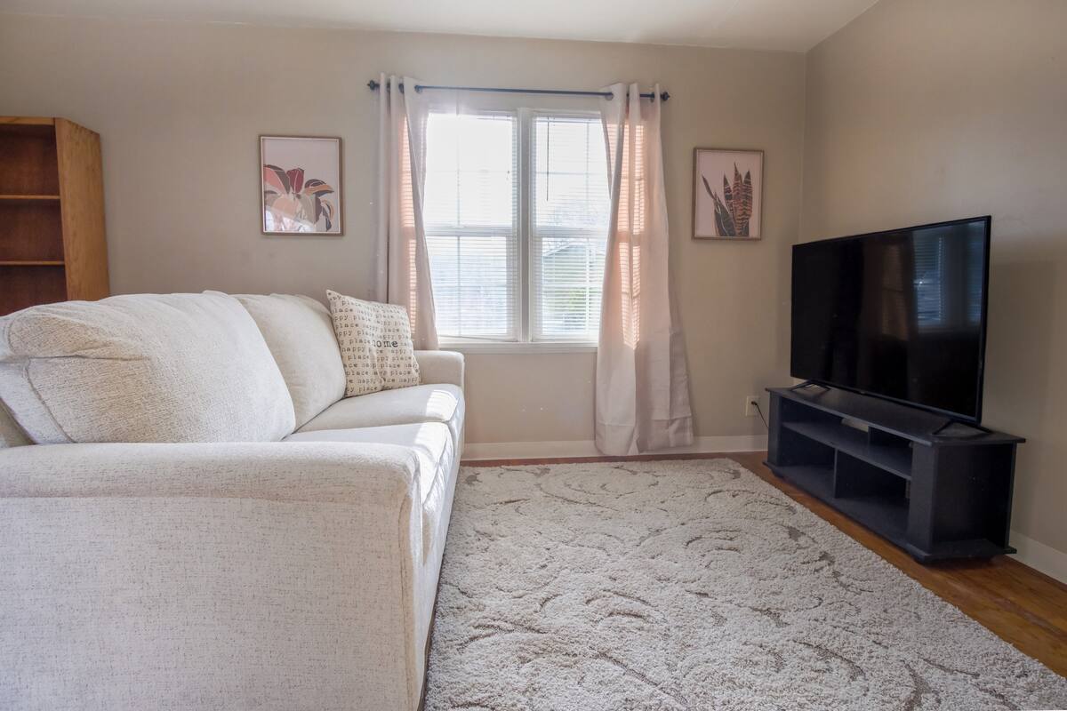 Primary Photo - Oakley Fourplex