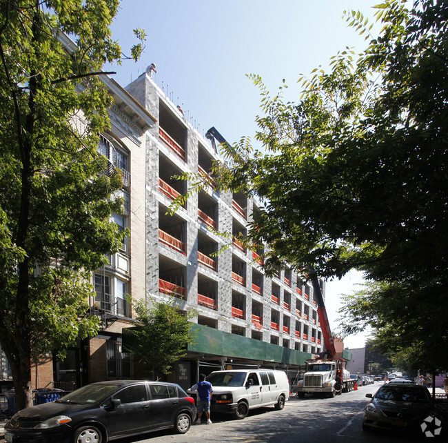Building Photo - 267 Pacific