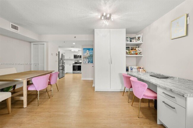 Foto del edificio - 1650 Coral Wy