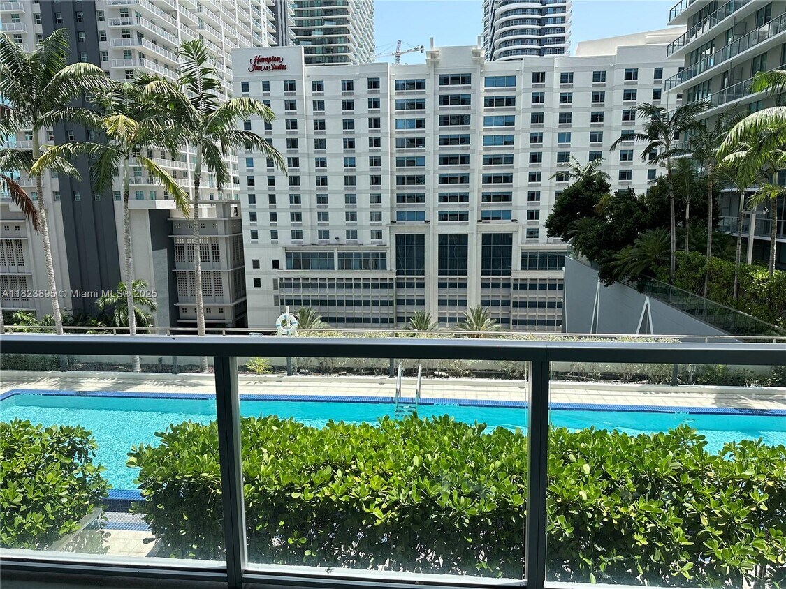 Foto principal - 1111 SW 1st Ave