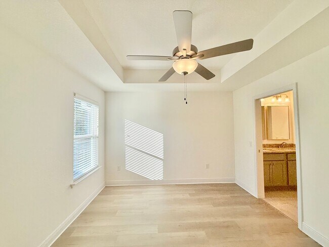 Foto del edificio - Beautiful Craftsman-Style Home - Open Layout