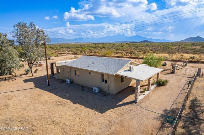 Building Photo - 3950 W Camino del Toro
