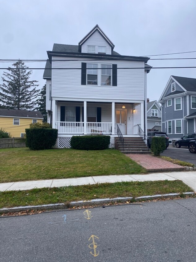 Primary Photo - 45 Grandview Ave
