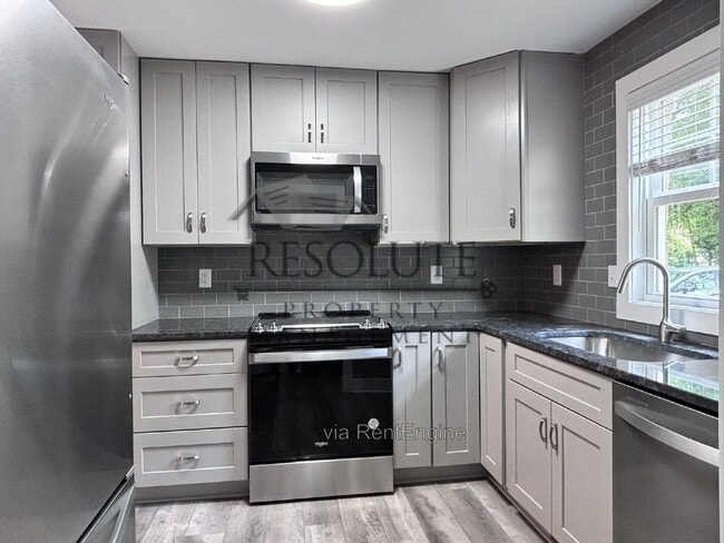 Foto del edificio - 520 Brent Rd