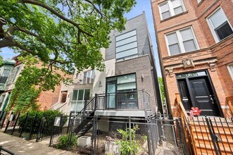 Building Photo - 1349 N Leavitt St