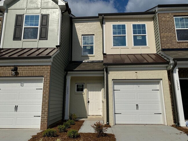 Foto del edificio - Room in Townhome on Fitchie Pl