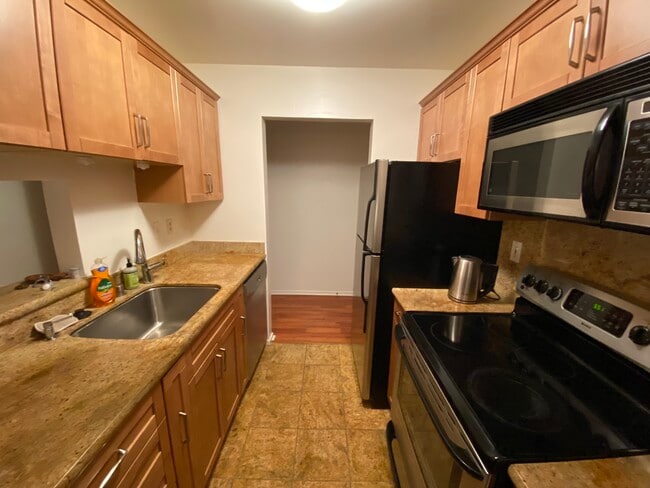 Kitchen - 95 Red Rock Way