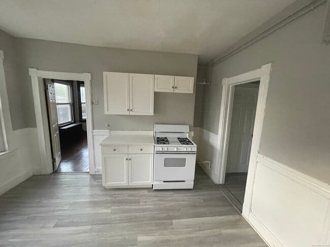 Building Photo - 989-991 Capitol Ave