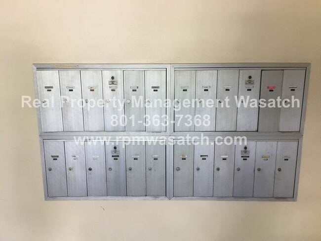 Foto del edificio - 110 800 E