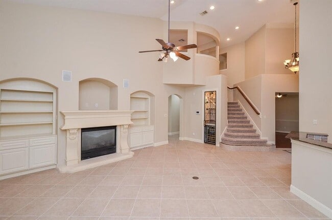Building Photo - 16022 Stablepoint Ln