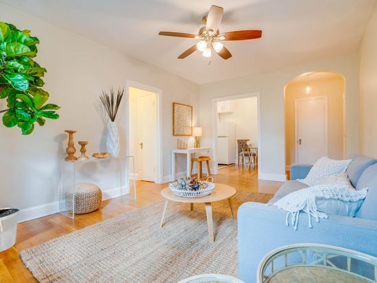 Foto del edificio - 2655 41st St NW