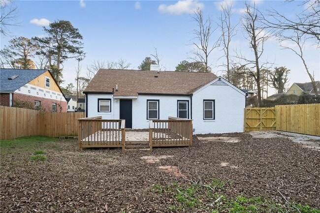 Building Photo - 1439 Westboro Dr SW