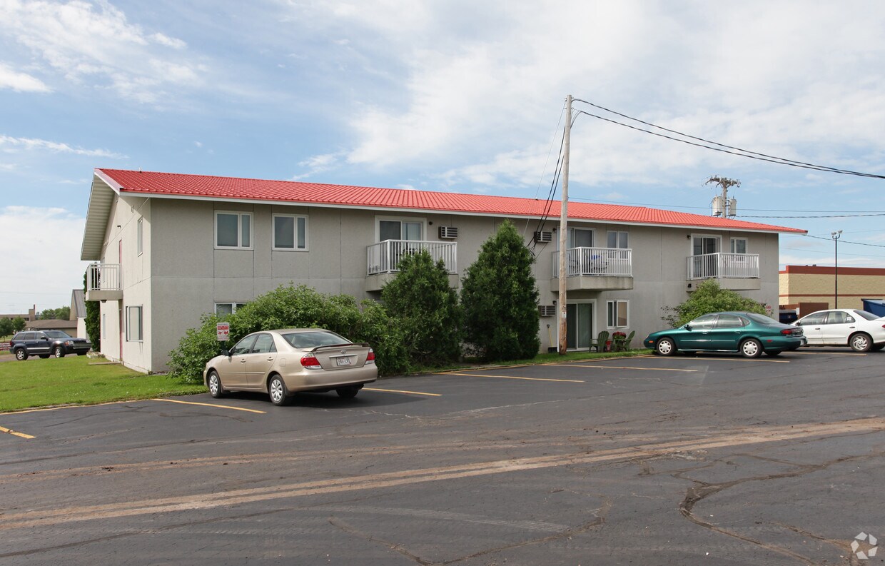 Foto principal - Ogden Ave Apartments