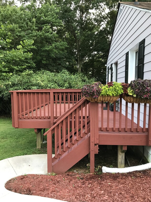 Primary Photo - 1605 Oldbury Dr