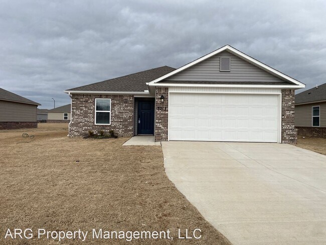 Foto del edificio - 3 br, 2 bath House - 3213 E Ricky Drive