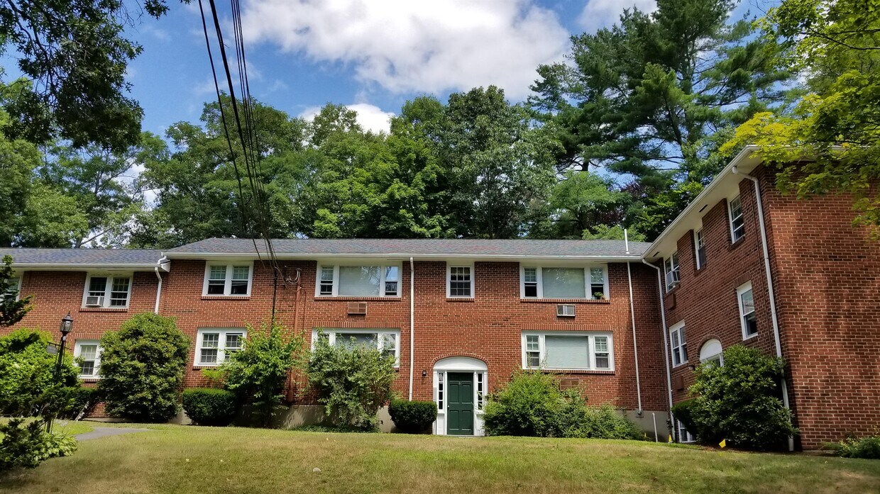 Primary Photo - 17 Park Ave